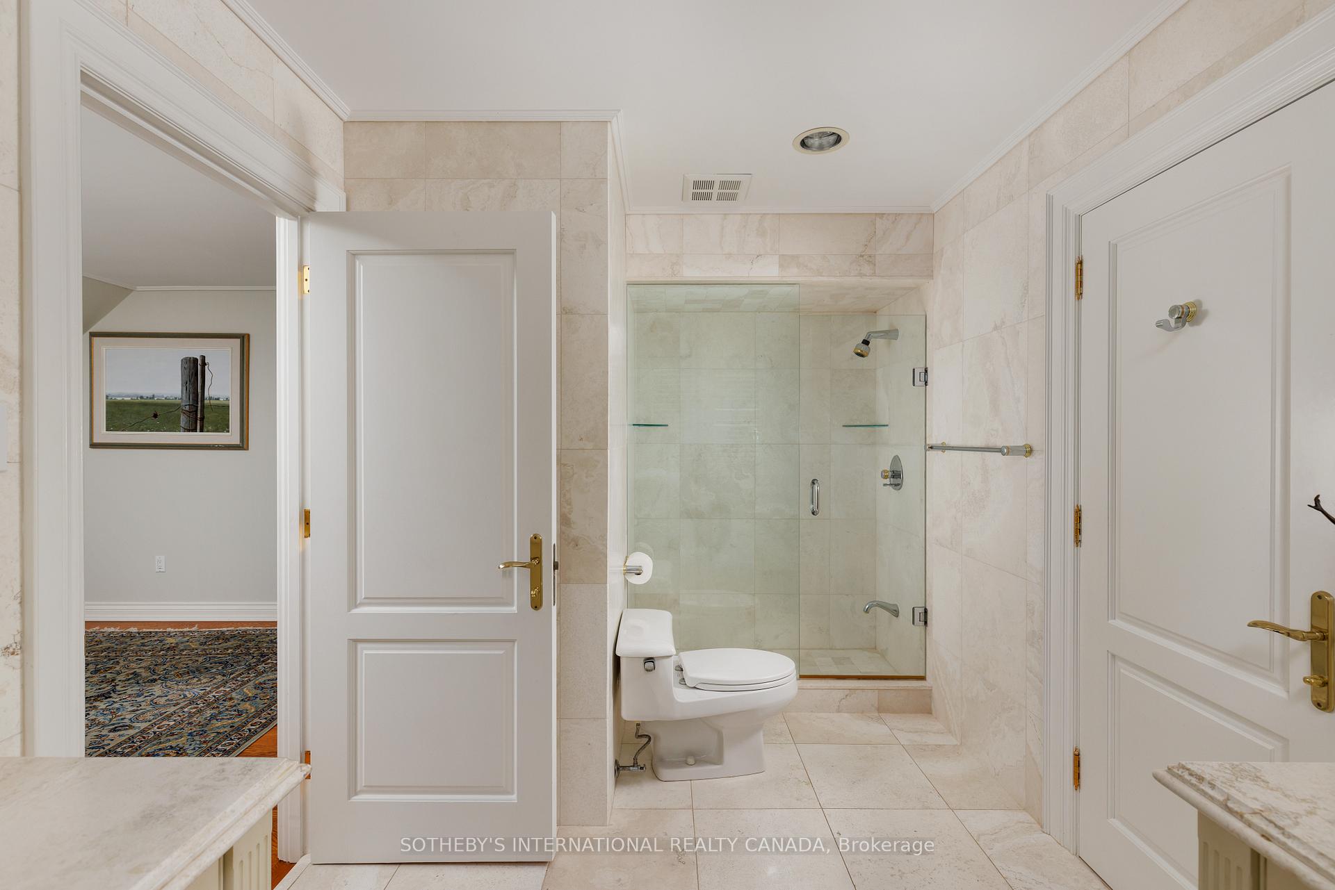 Photo 41 of 23 Edenbrook Hill, Etobicoke, Edenbridge-Humber Valley — HOMEH