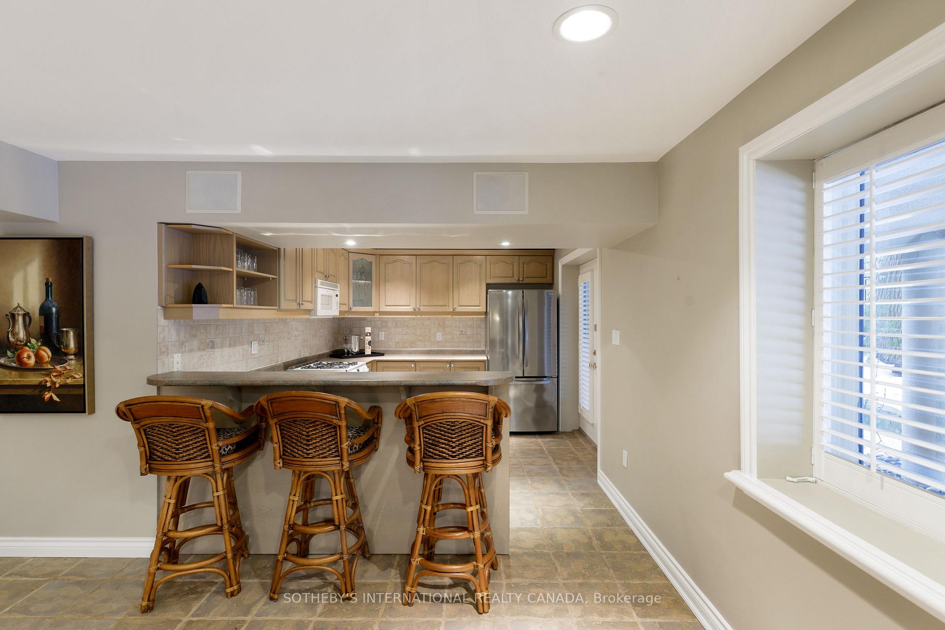 Photo 47 of 23 Edenbrook Hill, Etobicoke, Edenbridge-Humber Valley — HOMEH