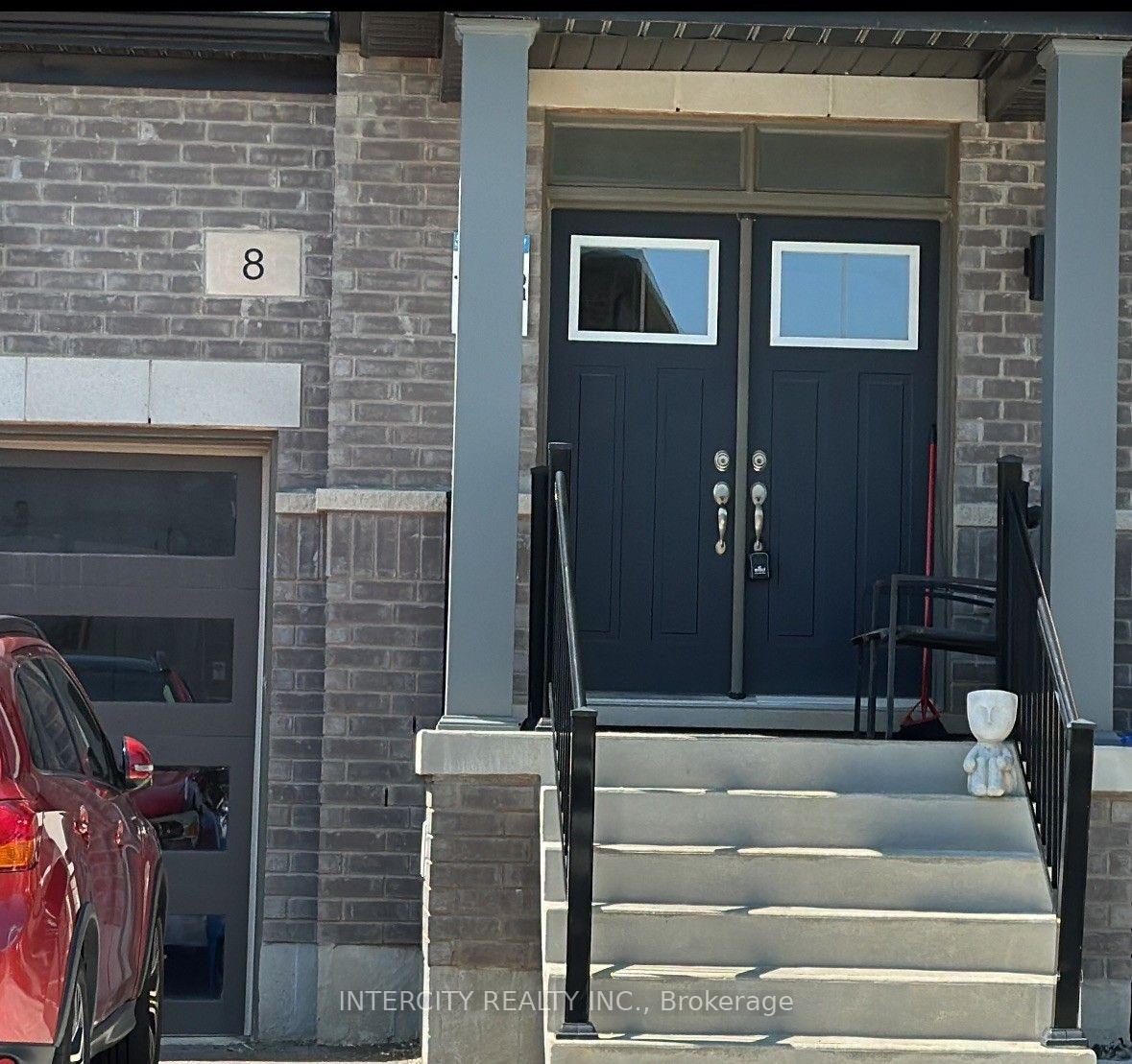 Photo 1 of 8 Spinland Street, Caledon, Rural Caledon — HOMEH
