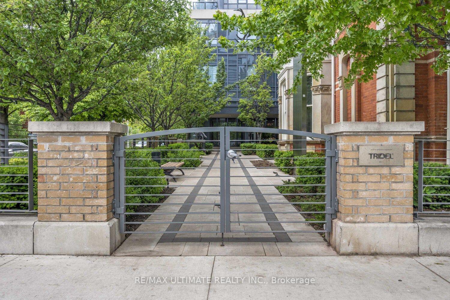 Photo 5 of Unit 404, 28 Linden Street, Toronto, North St. James Town — HOMEH