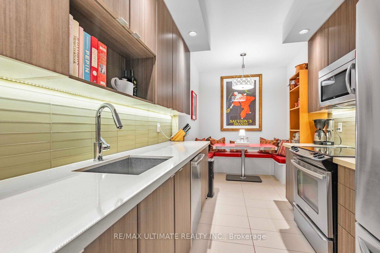 Photo 17 of Unit 404, 28 Linden Street, Toronto, North St. James Town — HOMEH