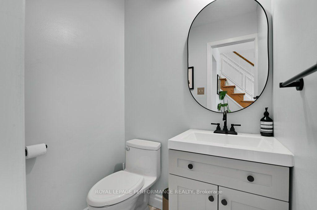 Photo 12 of 2401 Wyndale Crescent, Ottawa, Guildwood Estates - Urbandale Acres — HOMEH