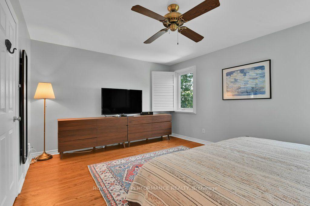 Photo 23 of 2401 Wyndale Crescent, Ottawa, Guildwood Estates - Urbandale Acres — HOMEH