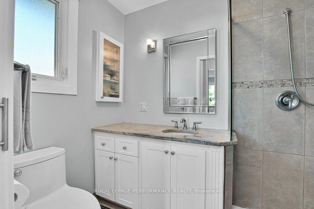 Photo 25 of 2401 Wyndale Crescent, Ottawa, Guildwood Estates - Urbandale Acres — HOMEH