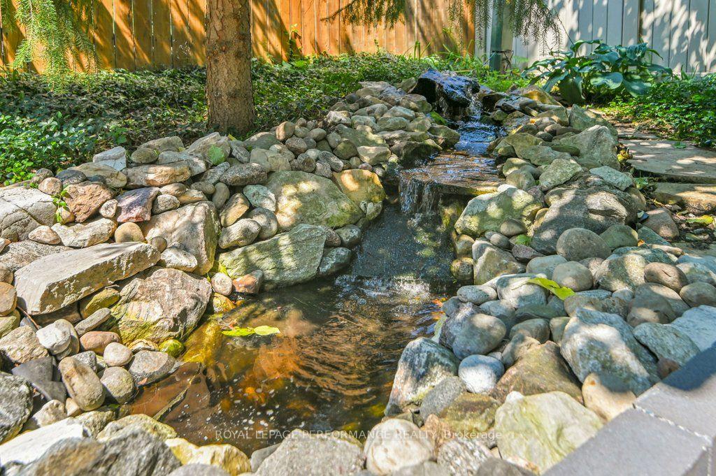 Photo 36 of 2401 Wyndale Crescent, Ottawa, Guildwood Estates - Urbandale Acres — HOMEH