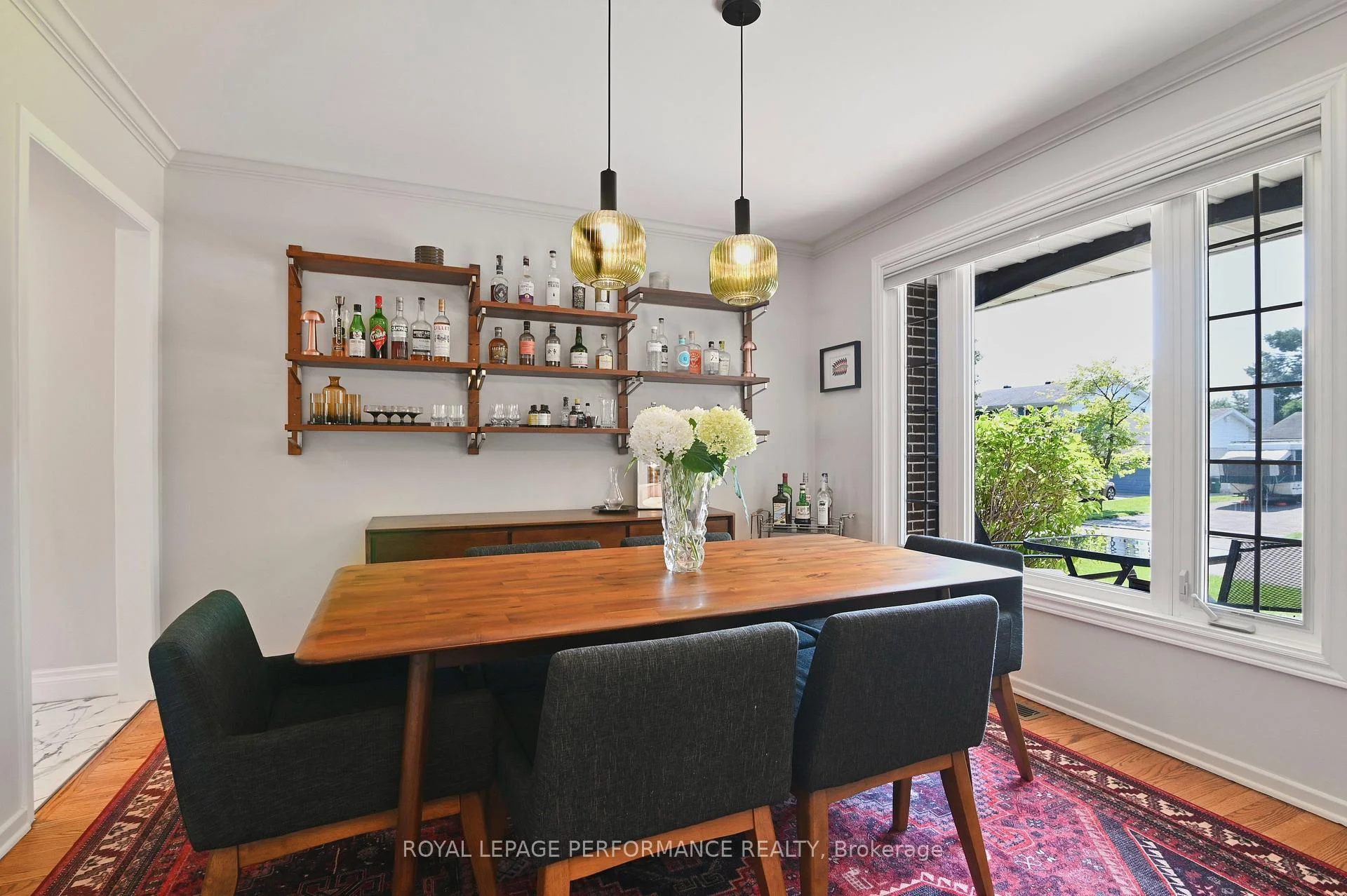 Photo 11 of 2401 Wyndale Crescent, Ottawa, Guildwood Estates - Urbandale Acres — HOMEH