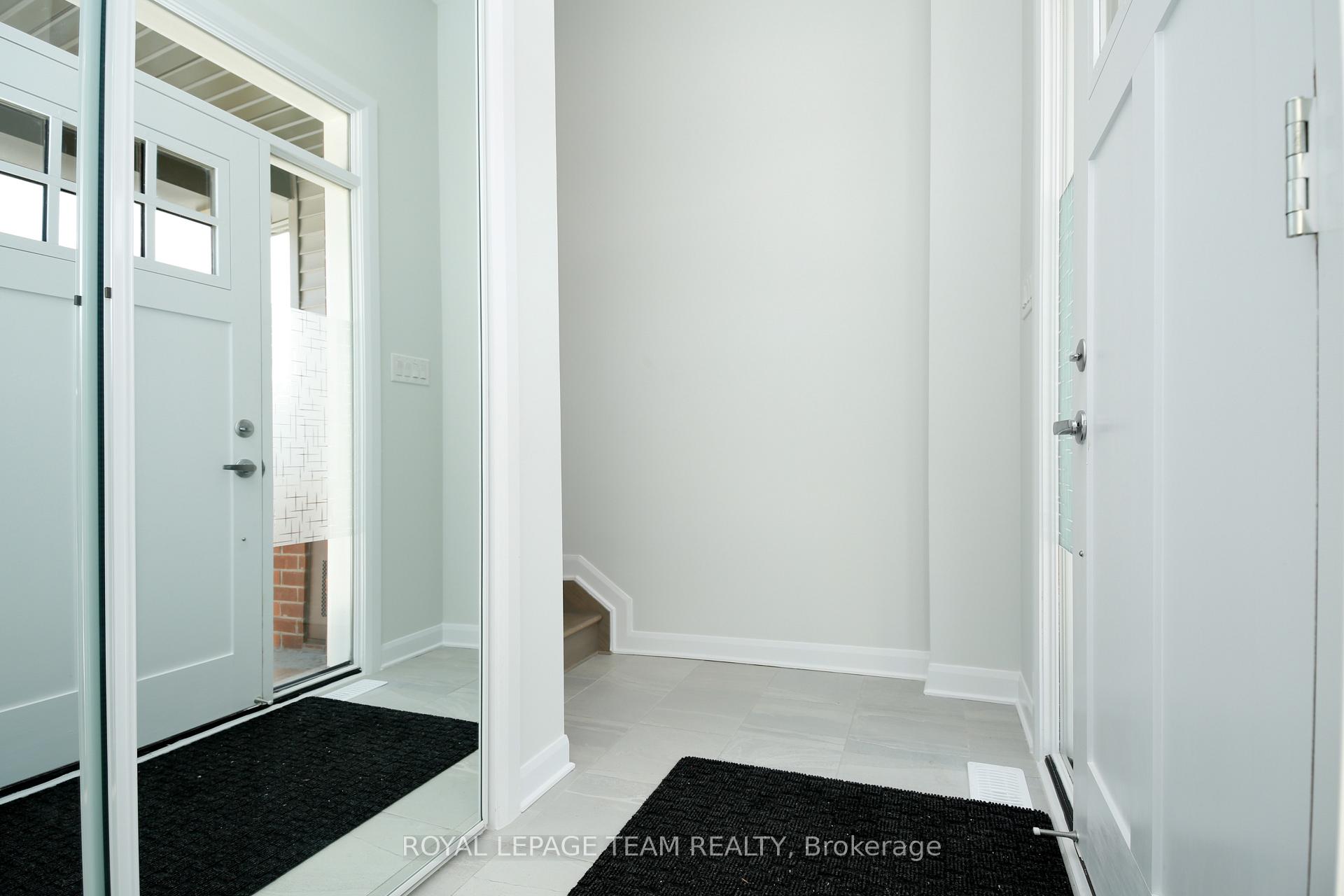 Photo 6 of 645 Hamsa Street, Ottawa, Barrhaven - Heritage Park — HOMEH