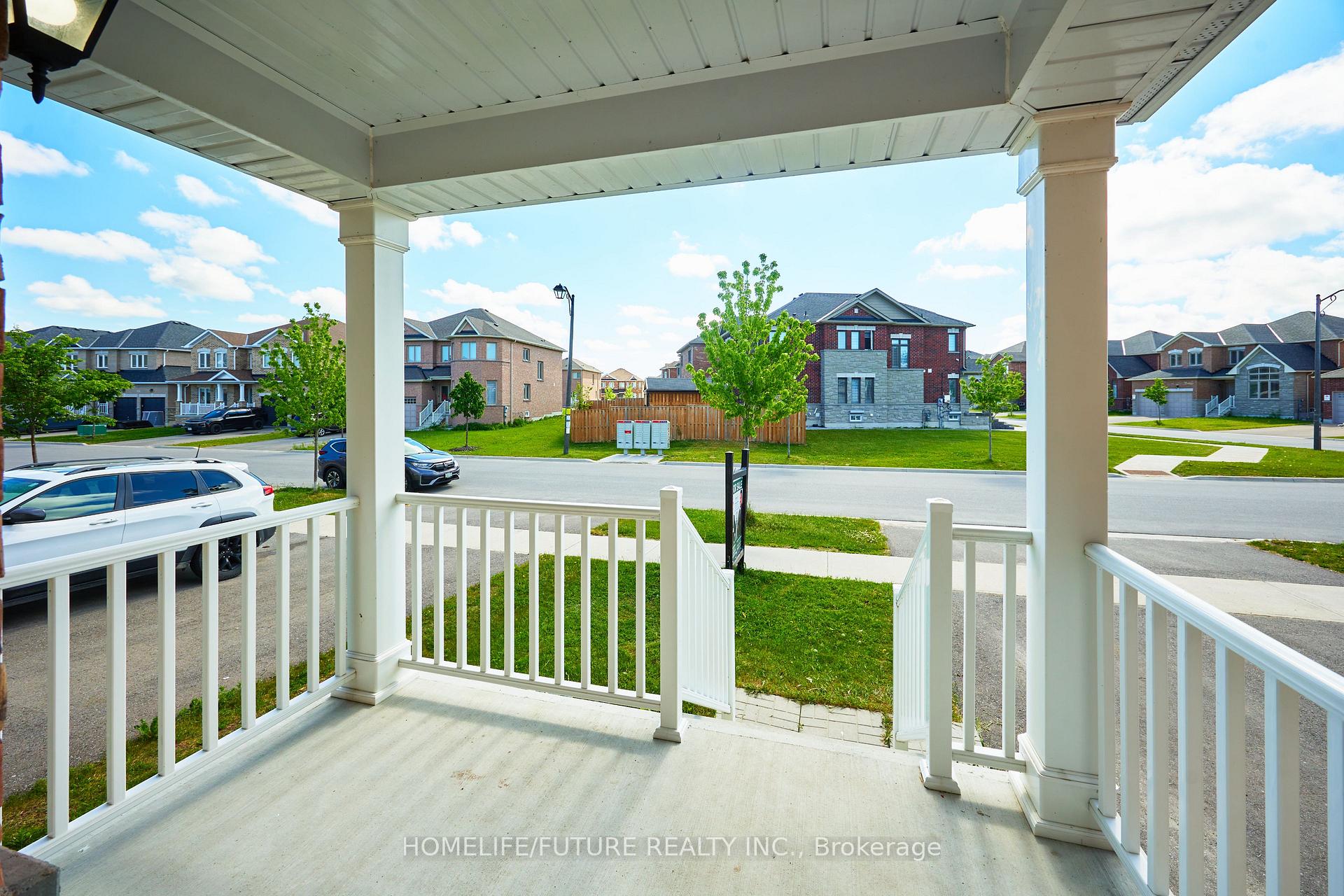 Photo 2 of 44 Terry Clayton Avenue, Brock, Beaverton — HOMEH