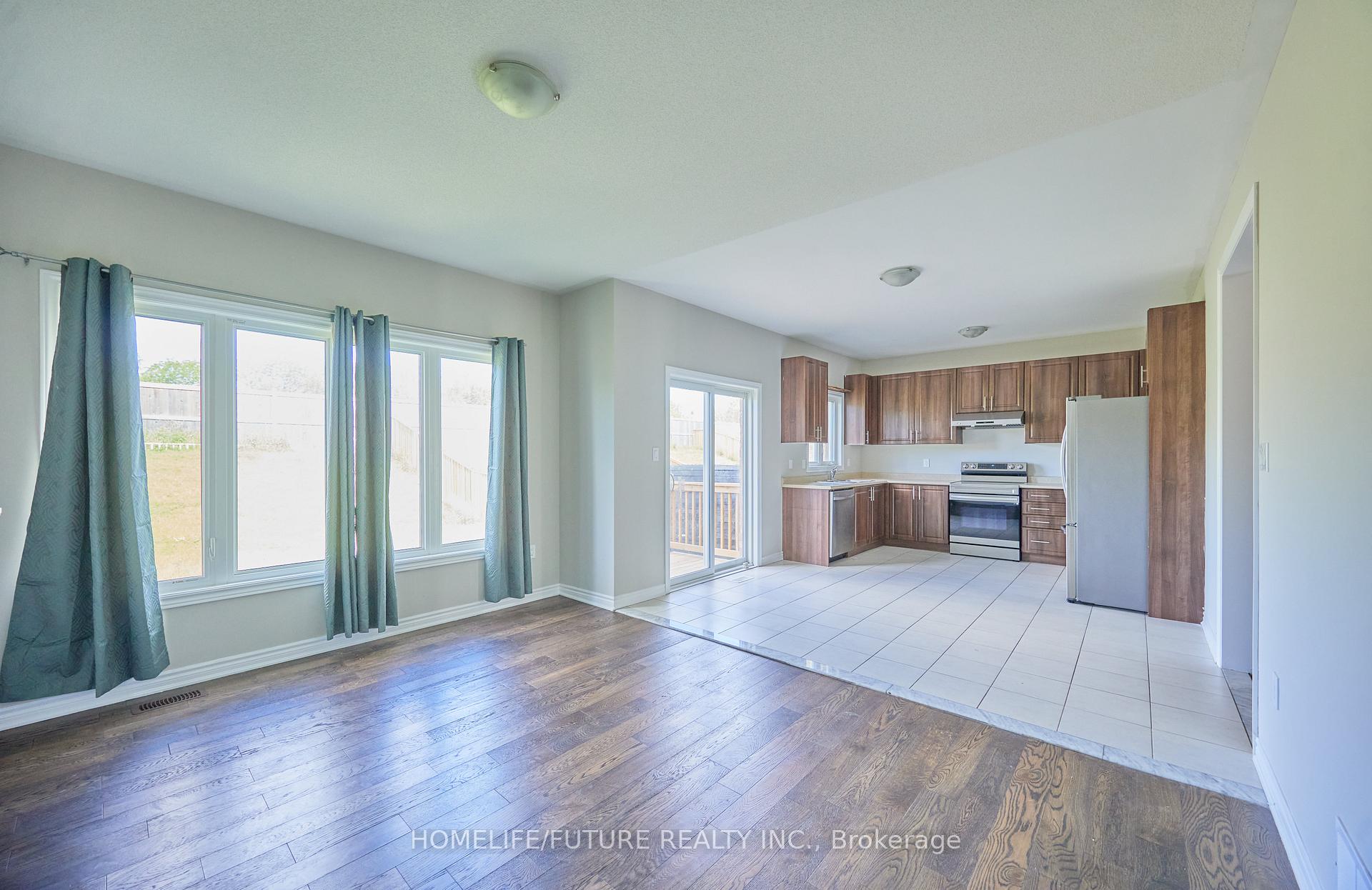 Photo 14 of 44 Terry Clayton Avenue, Brock, Beaverton — HOMEH