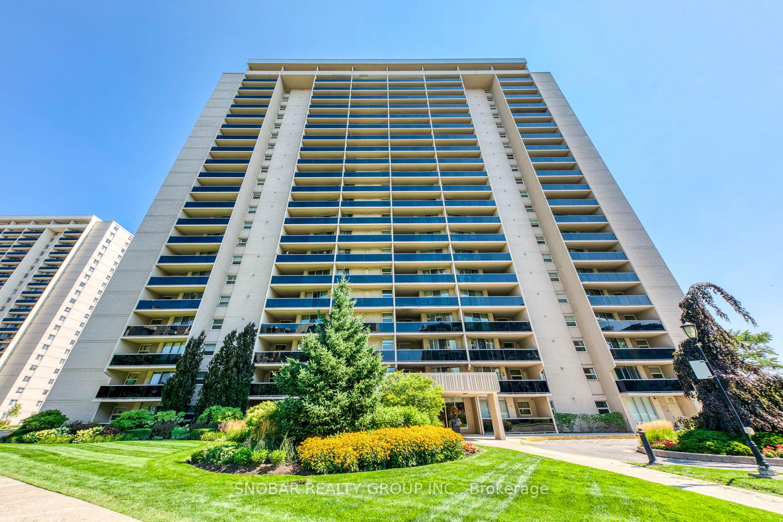 Photo 2 of Unit 1510, 299 Mill Road, Etobicoke, Markland Wood — HOMEH