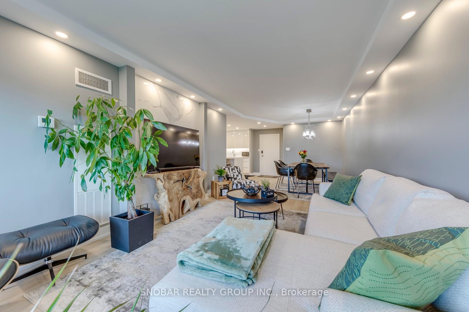 Photo 3 of Unit 1510, 299 Mill Road, Etobicoke, Markland Wood — HOMEH