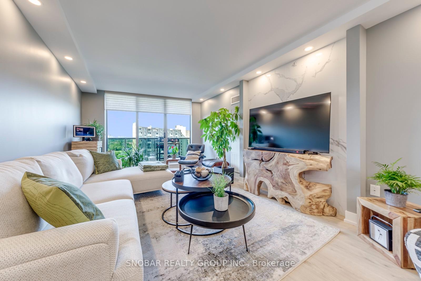 Photo 5 of Unit 1510, 299 Mill Road, Etobicoke, Markland Wood — HOMEH