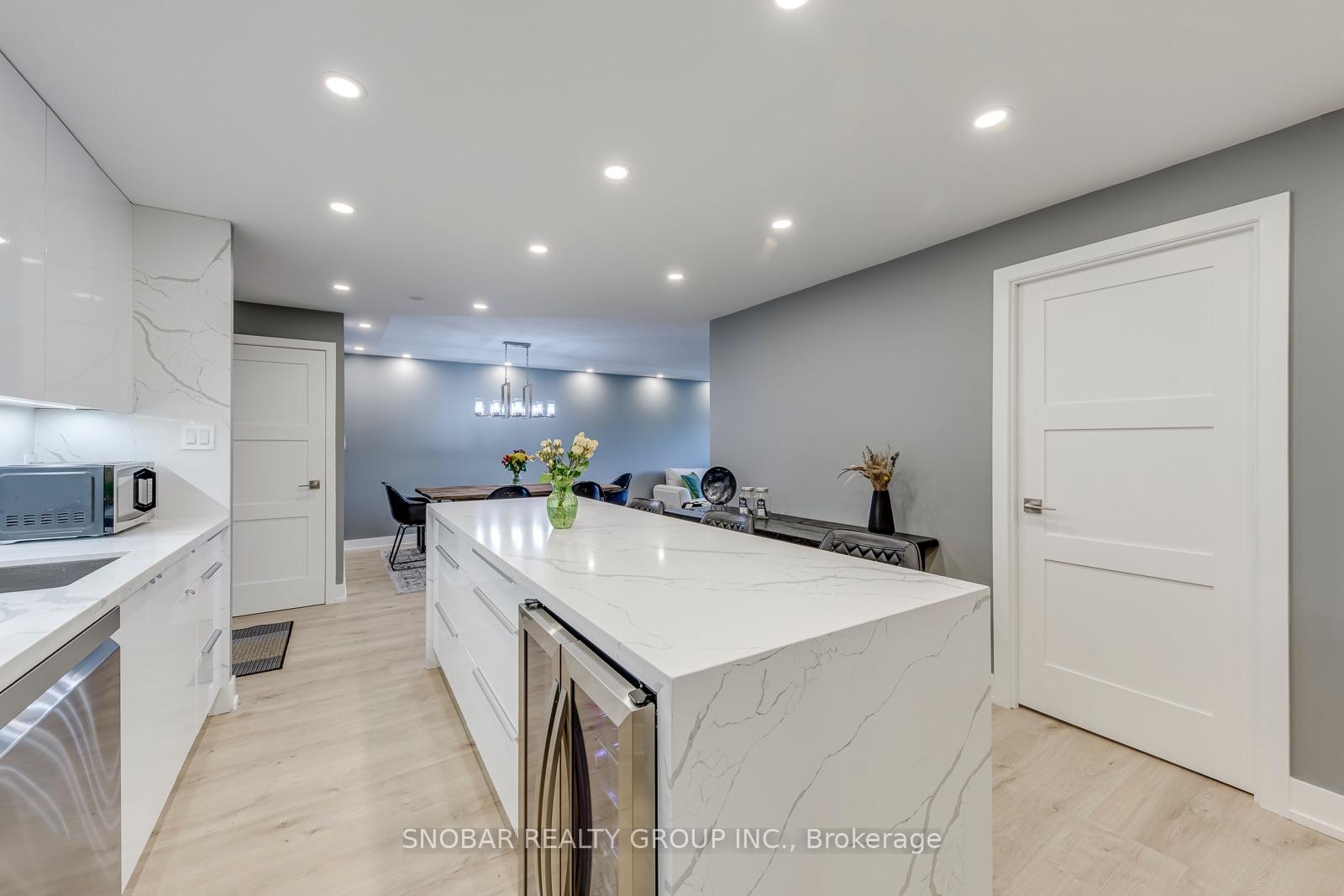 Photo 14 of Unit 1510, 299 Mill Road, Etobicoke, Markland Wood — HOMEH