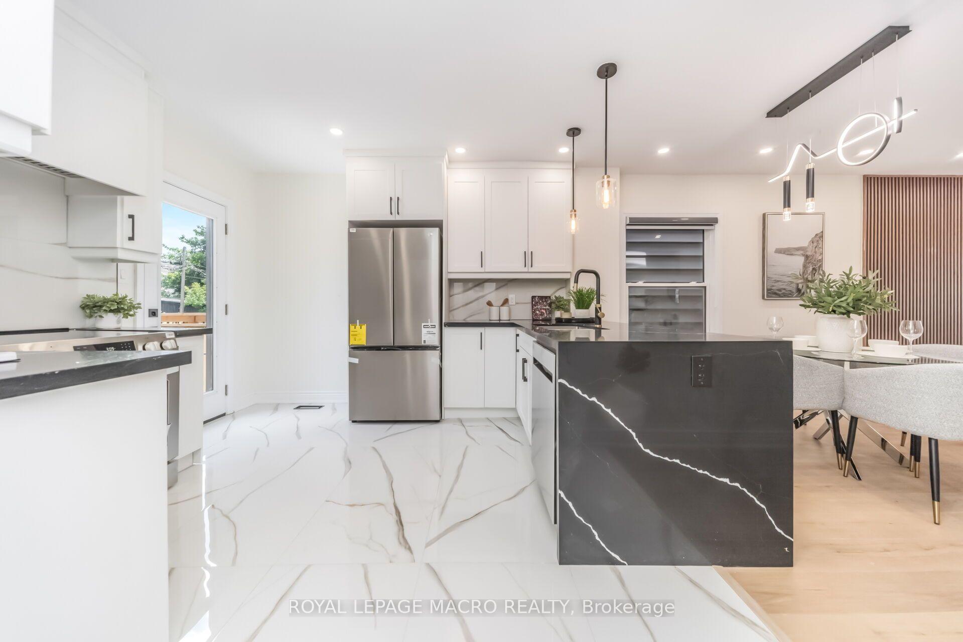 Photo 19 of 40 Glendale Avenue N, Hamilton, Crown Point — HOMEH