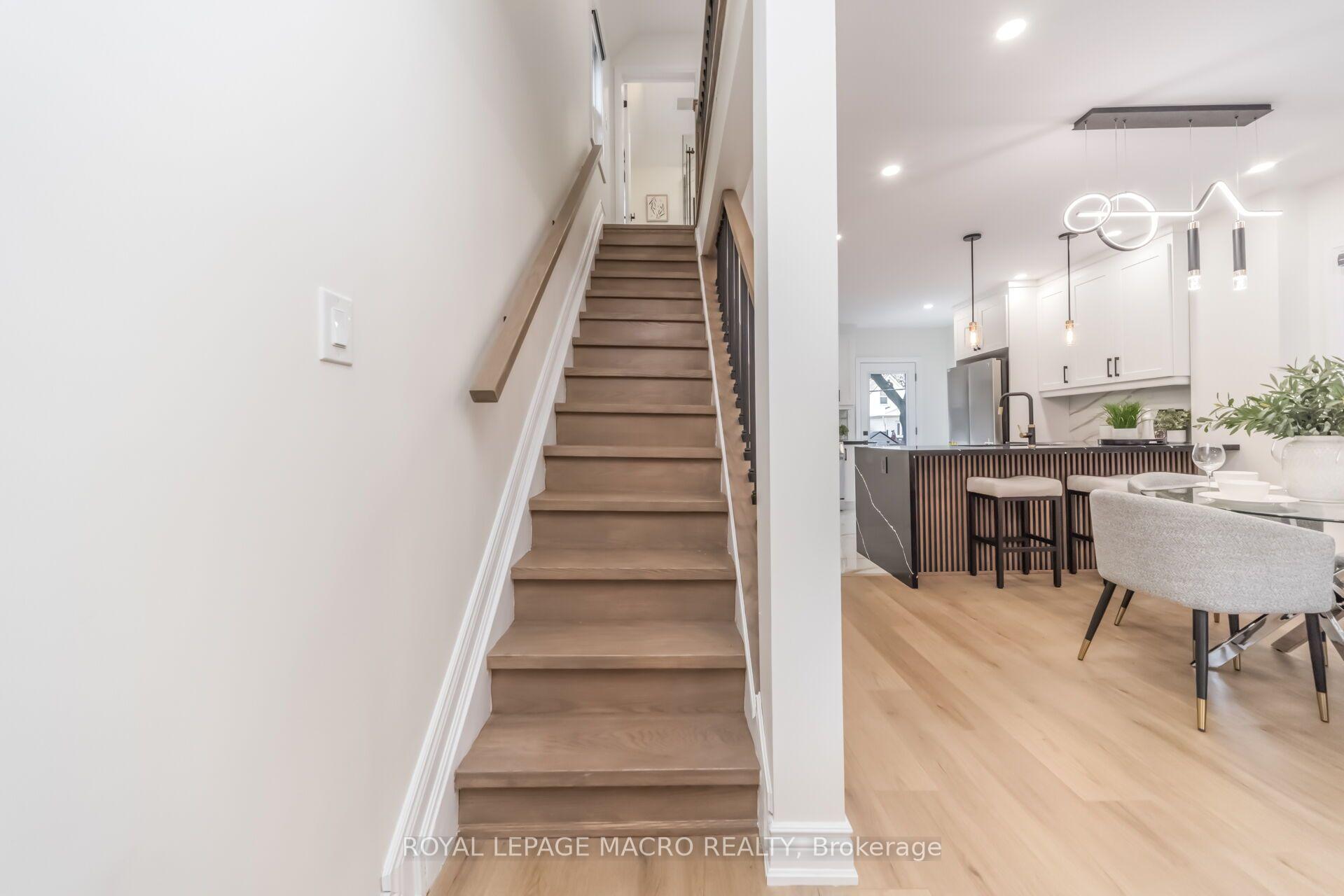 Photo 27 of 40 Glendale Avenue N, Hamilton, Crown Point — HOMEH