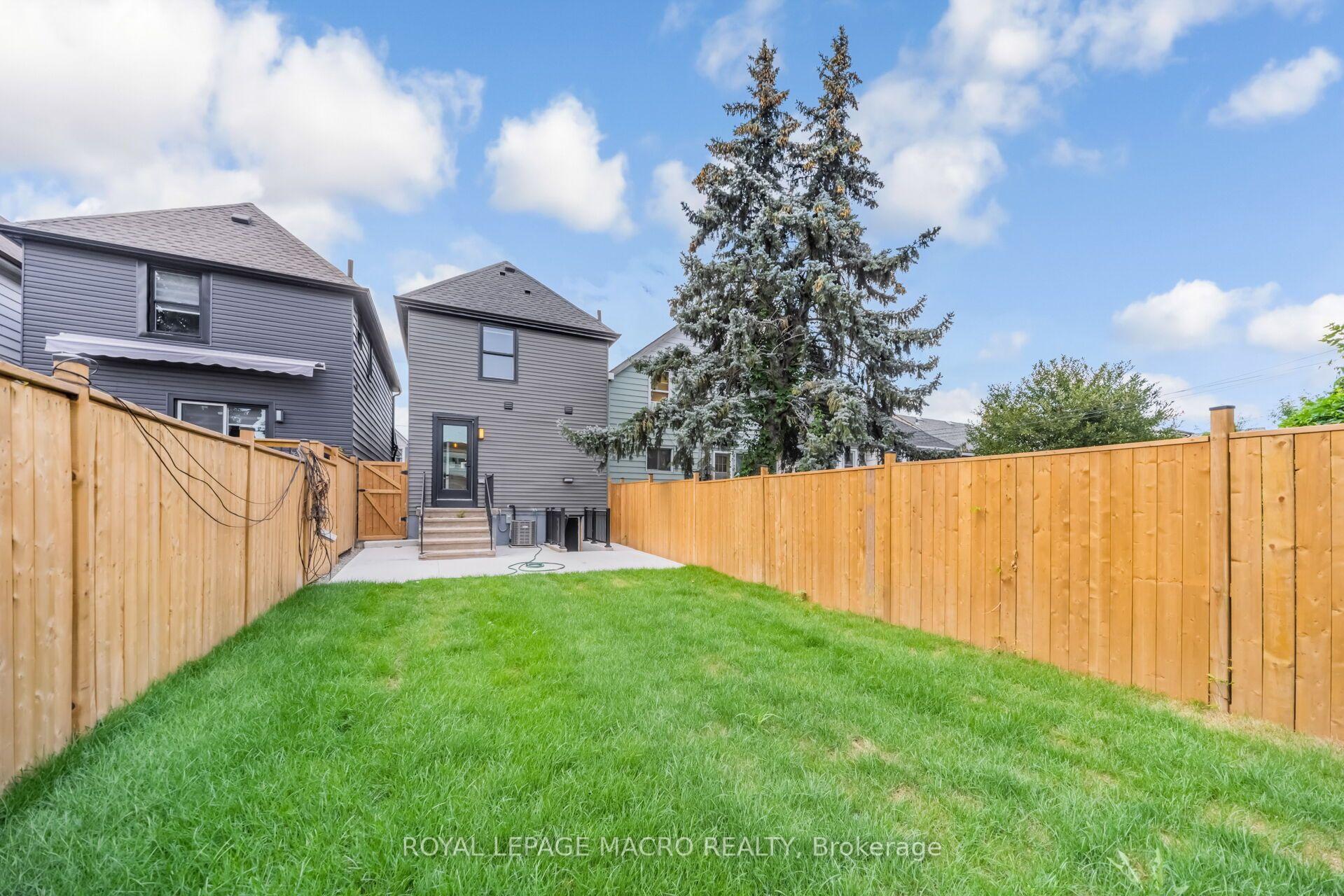 Photo 48 of 40 Glendale Avenue N, Hamilton, Crown Point — HOMEH