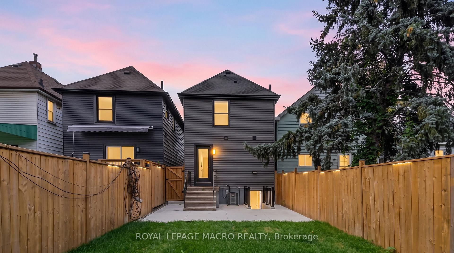 Photo 49 of 40 Glendale Avenue N, Hamilton, Crown Point — HOMEH