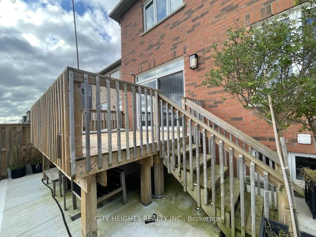 Photo 3 of 160 Mcwatters Street, Hamilton, Rural Glanbrook — HOMEH