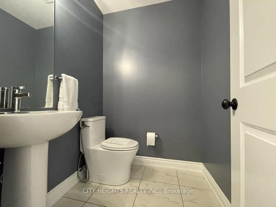 Photo 8 of 160 Mcwatters Street, Hamilton, Rural Glanbrook — HOMEH