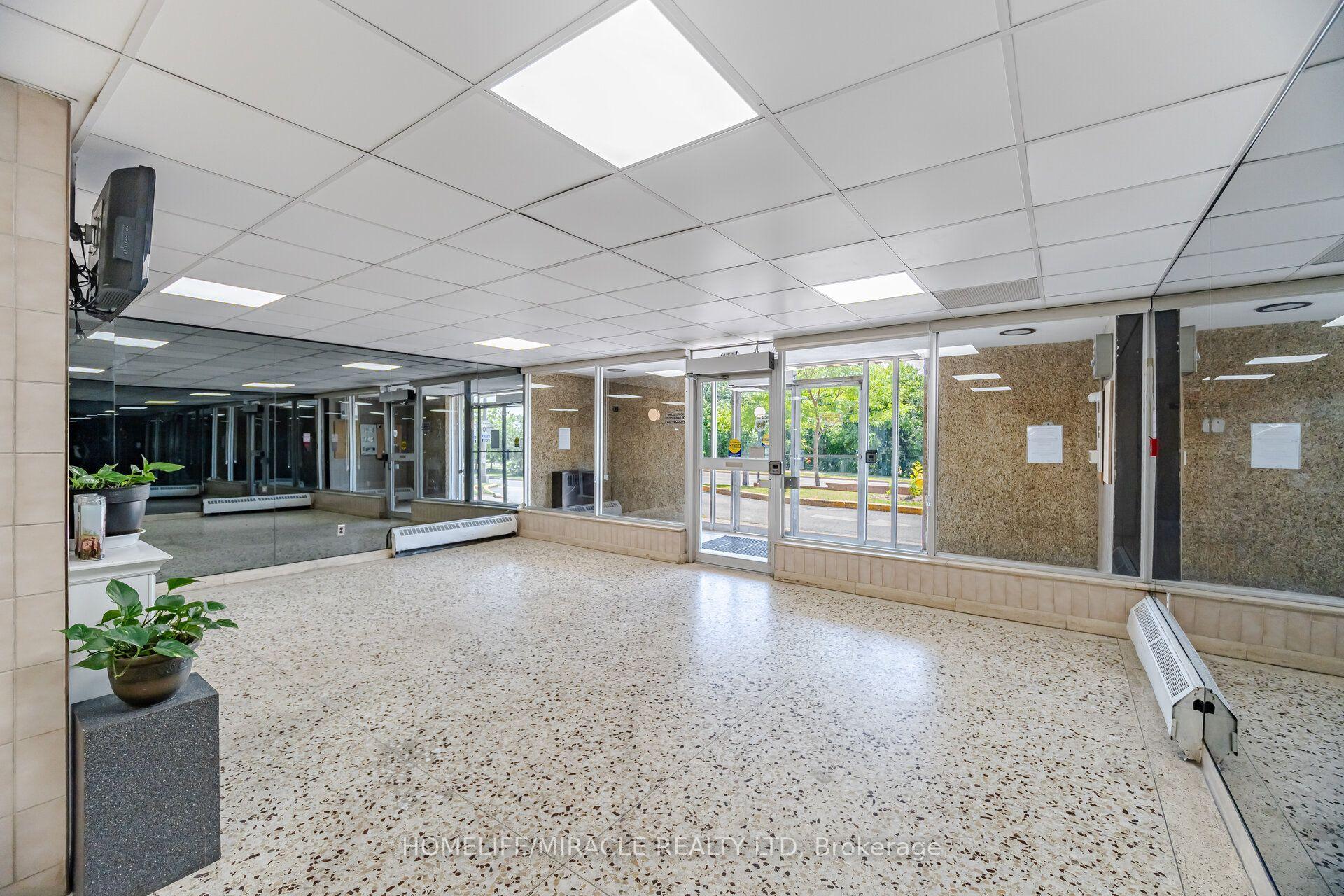Photo 5 of Unit 1105, 60 Stevenson Road, Etobicoke, Mount Olive-Silverstone-Jamestown — HOMEH