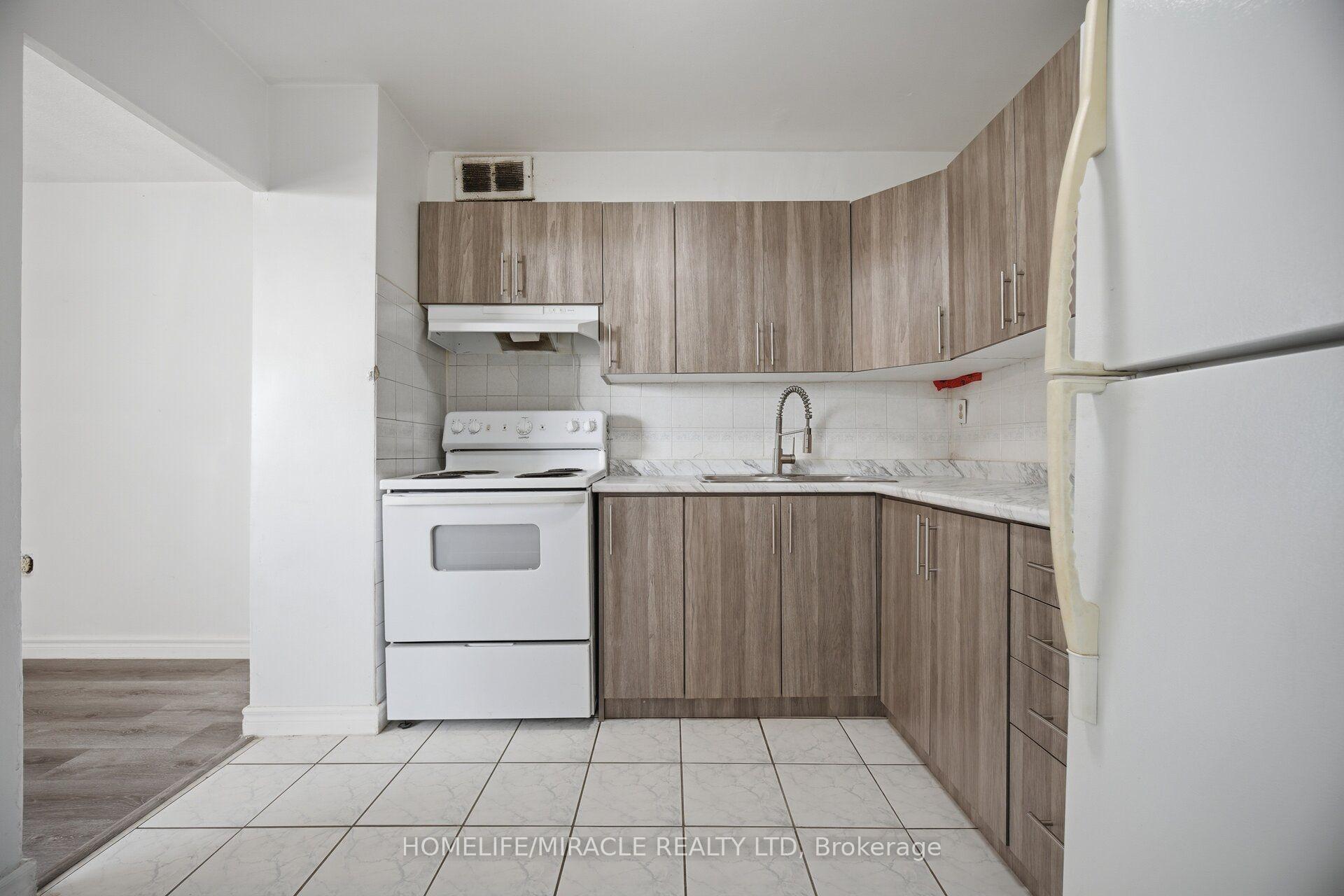 Photo 19 of Unit 1105, 60 Stevenson Road, Etobicoke, Mount Olive-Silverstone-Jamestown — HOMEH