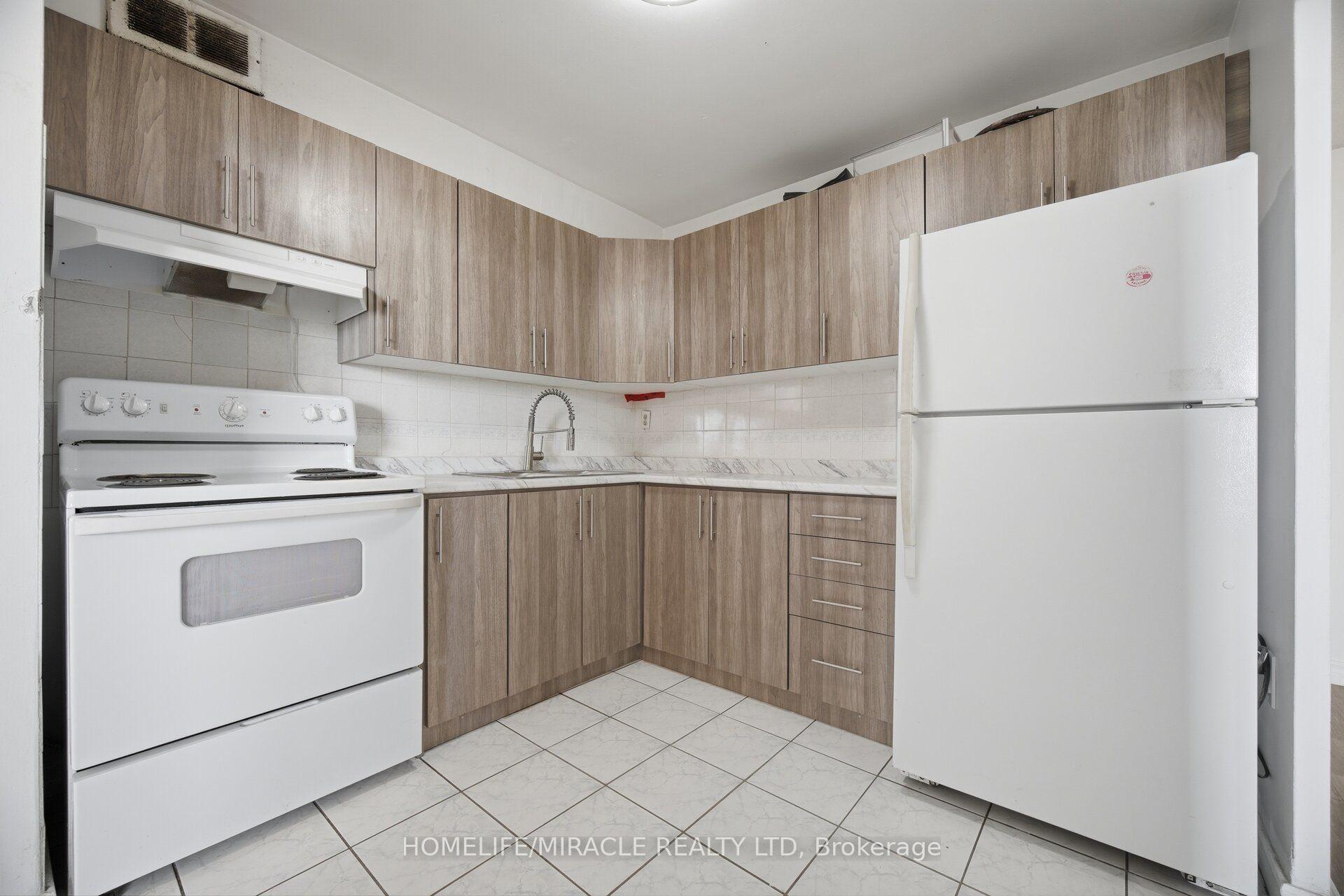 Photo 20 of Unit 1105, 60 Stevenson Road, Etobicoke, Mount Olive-Silverstone-Jamestown — HOMEH