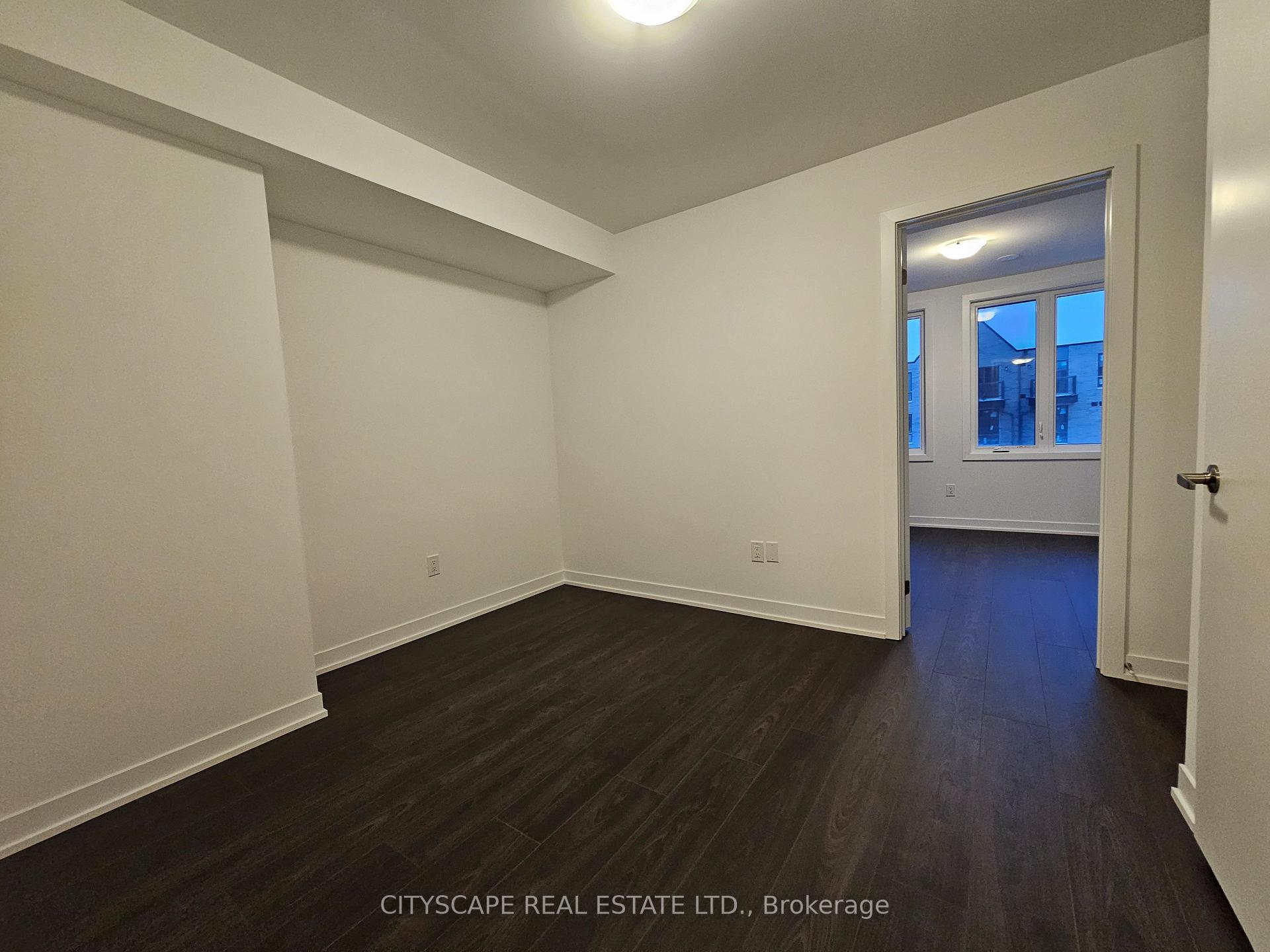 Photo 8 of 32 Deep Roots Terrace, Toronto, Englemount-Lawrence — HOMEH