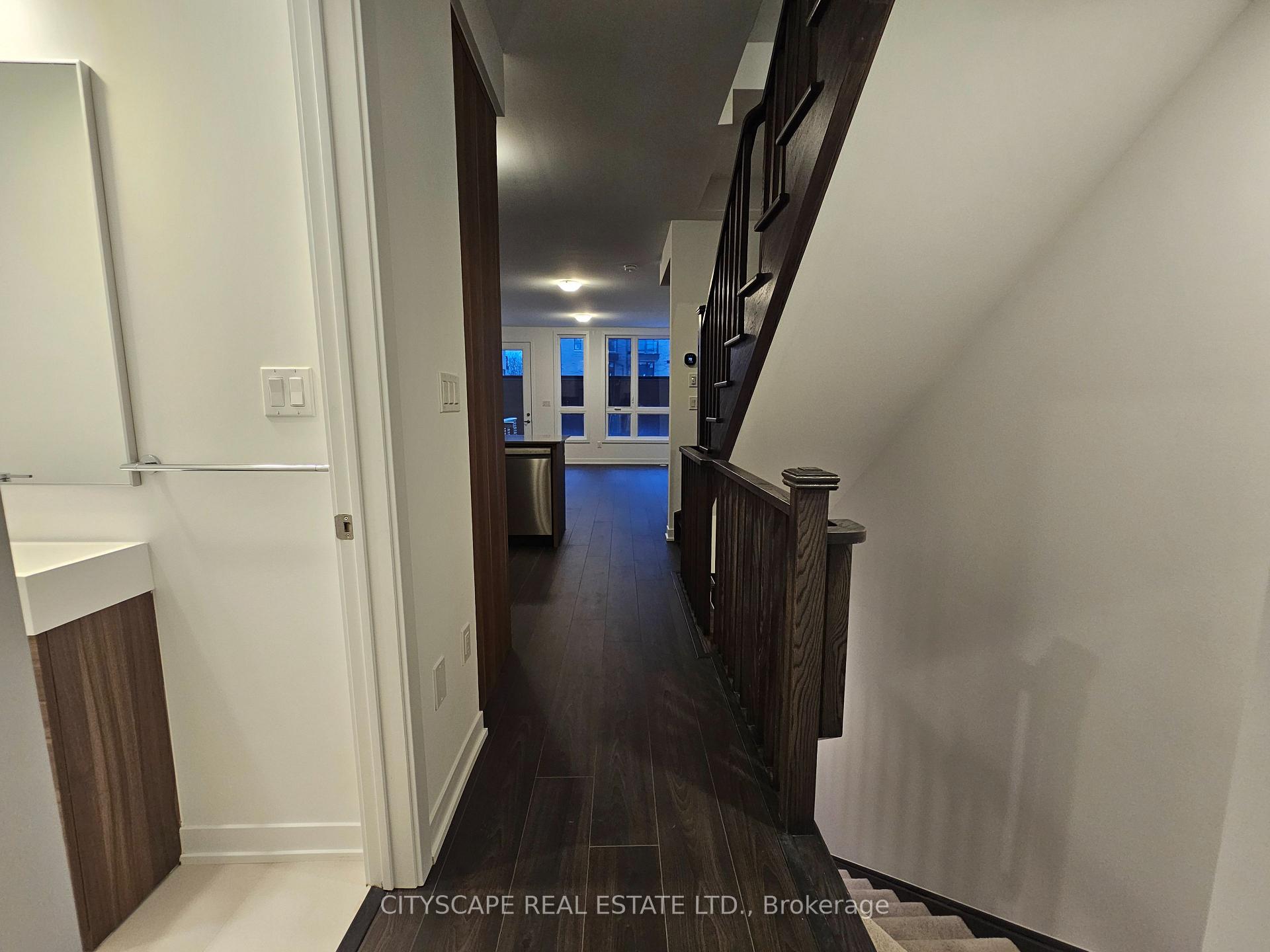 Photo 20 of 32 Deep Roots Terrace, Toronto, Englemount-Lawrence — HOMEH