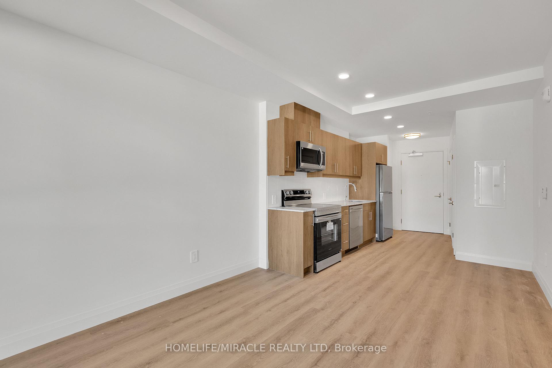 Photo 5 of Unit 201, 1333 Weber Street E, Kitchener, Stanley Park — HOMEH