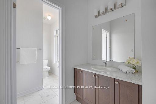 Photo 5 of 2048 Chris Mason Street, Oshawa, Kedron — HOMEH