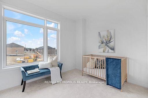 Photo 6 of 2048 Chris Mason Street, Oshawa, Kedron — HOMEH