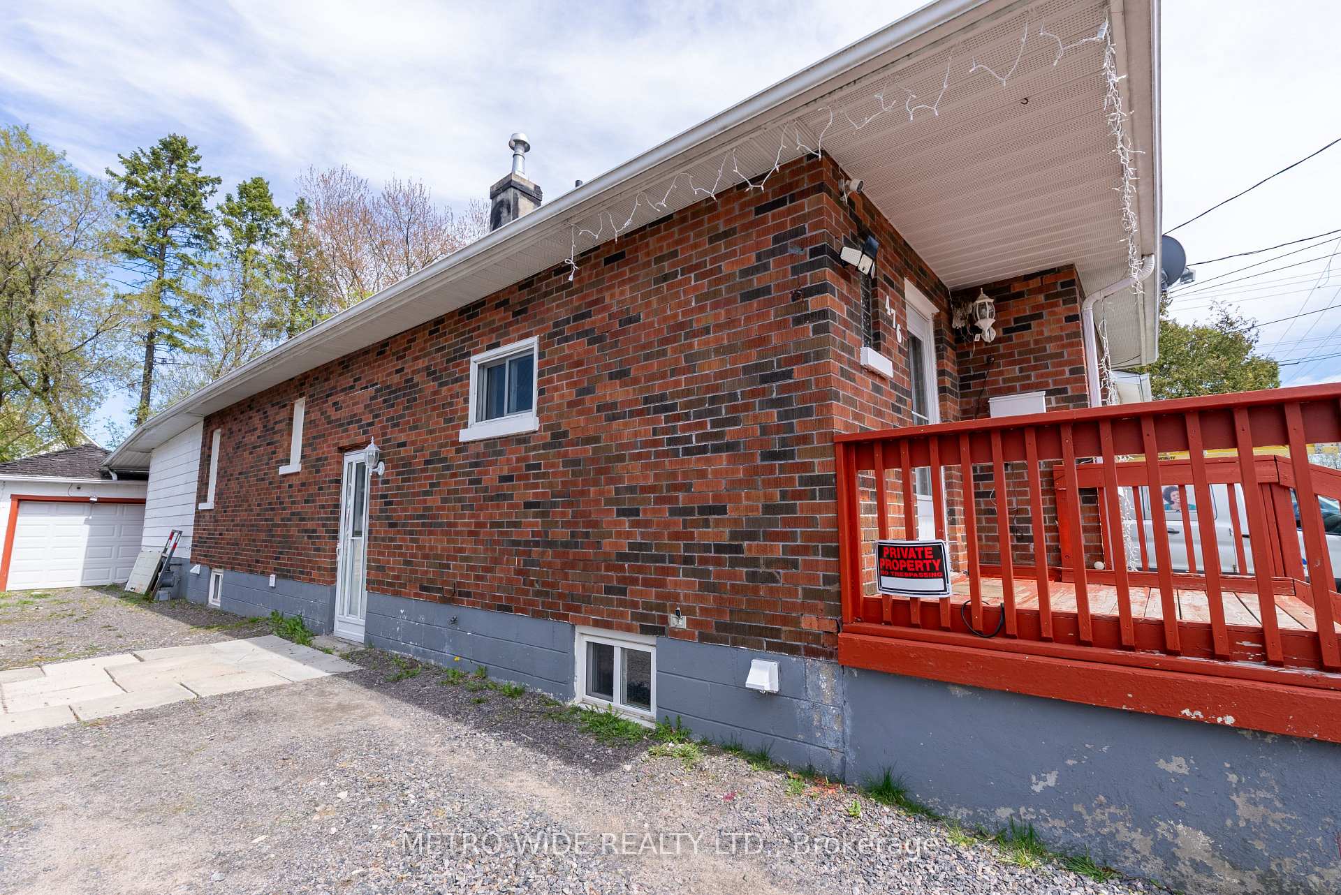 Photo 4 of 476 First Avenue E, North Bay, Central — HOMEH