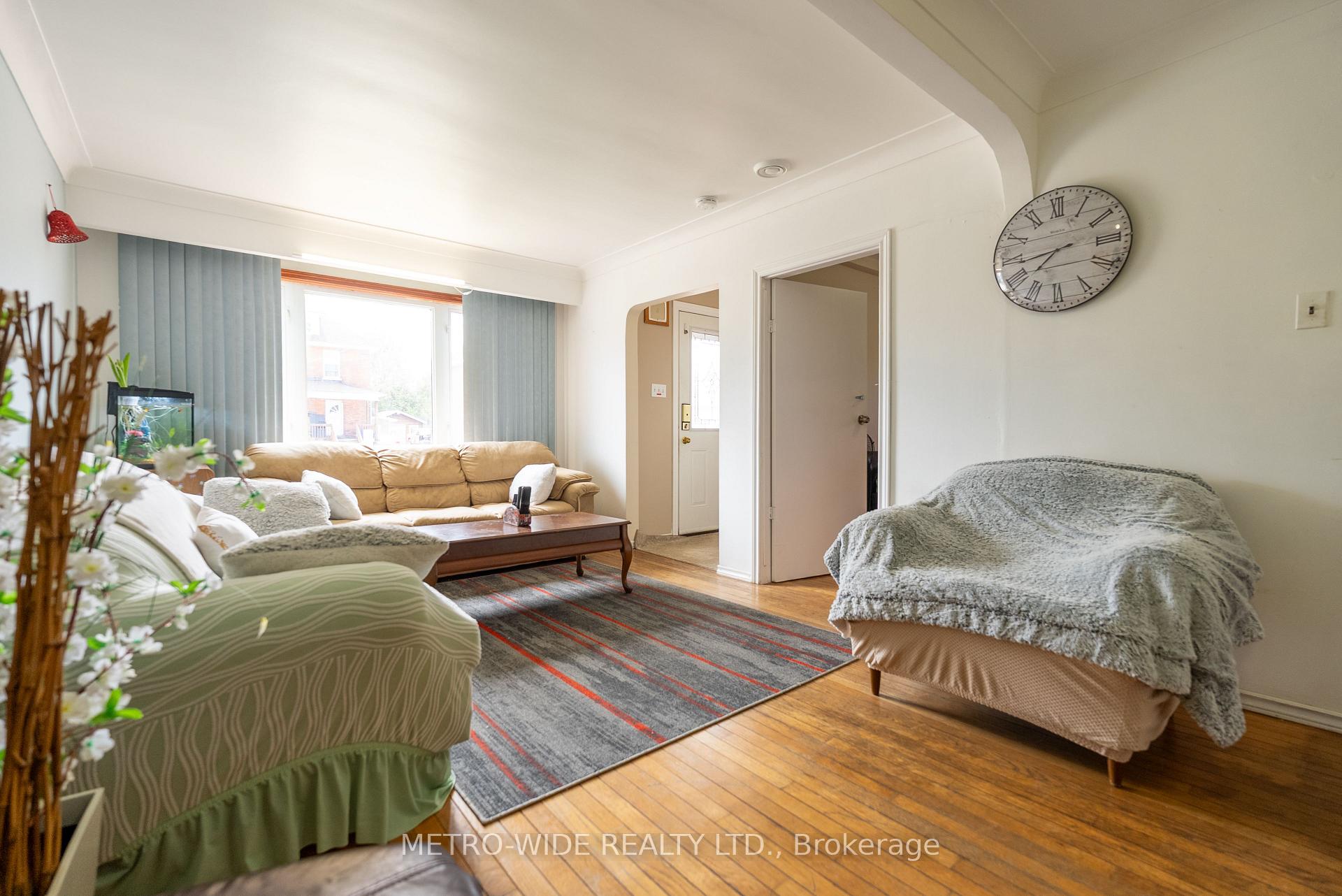 Photo 9 of 476 First Avenue E, North Bay, Central — HOMEH