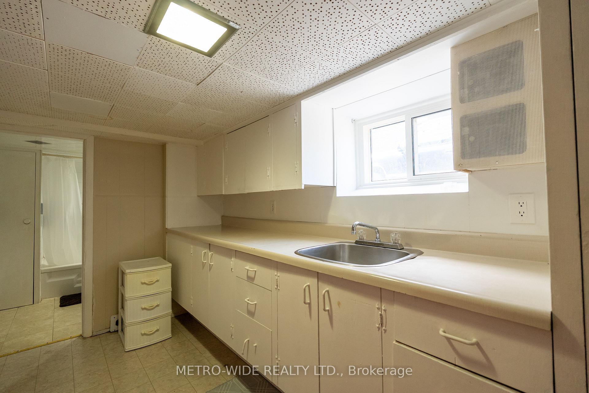 Photo 25 of 476 First Avenue E, North Bay, Central — HOMEH