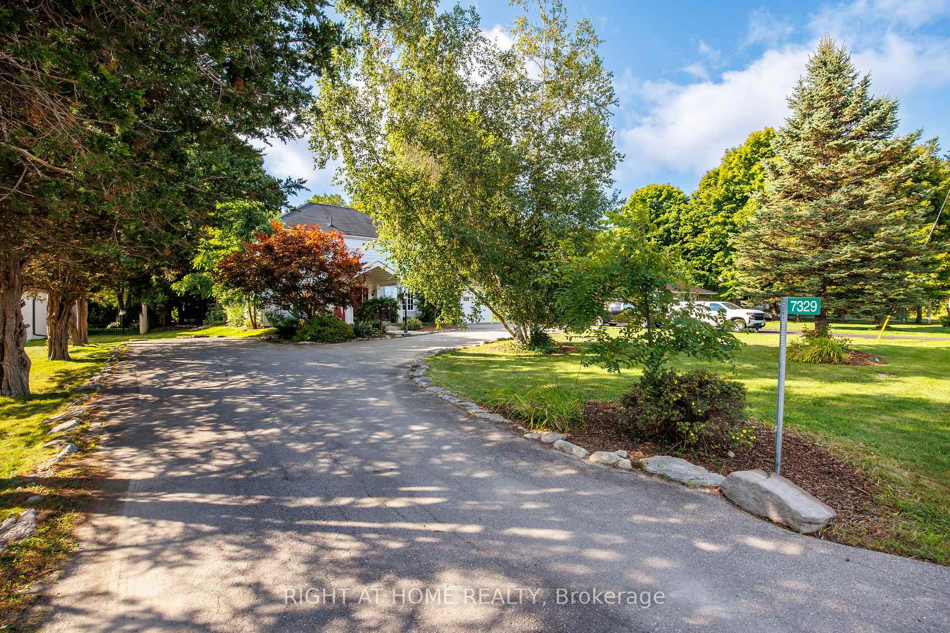 Photo 2 of 7329 County Rd 14, Adjala-Tosorontio, Colgan — HOMEH