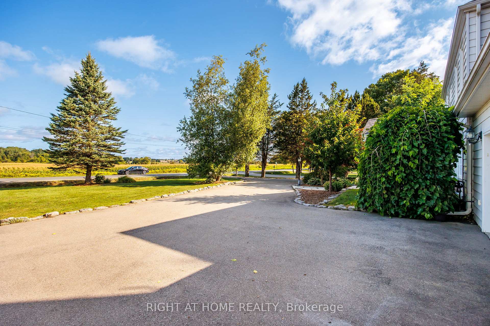 Photo 4 of 7329 County Rd 14, Adjala-Tosorontio, Colgan — HOMEH