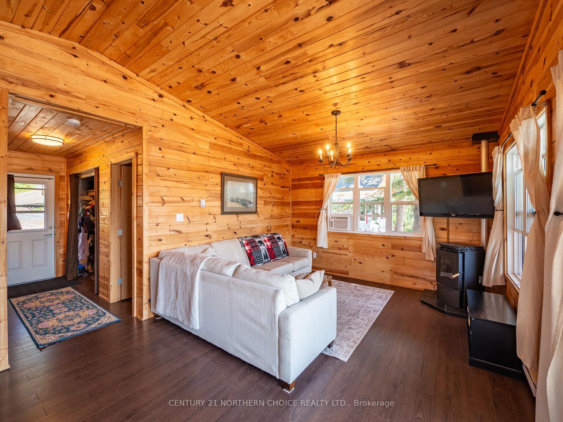 Photo 7 of Unit 4, 80 Bay Point Road, Kenora Remote Area, Lake of the Woods North — HOMEH