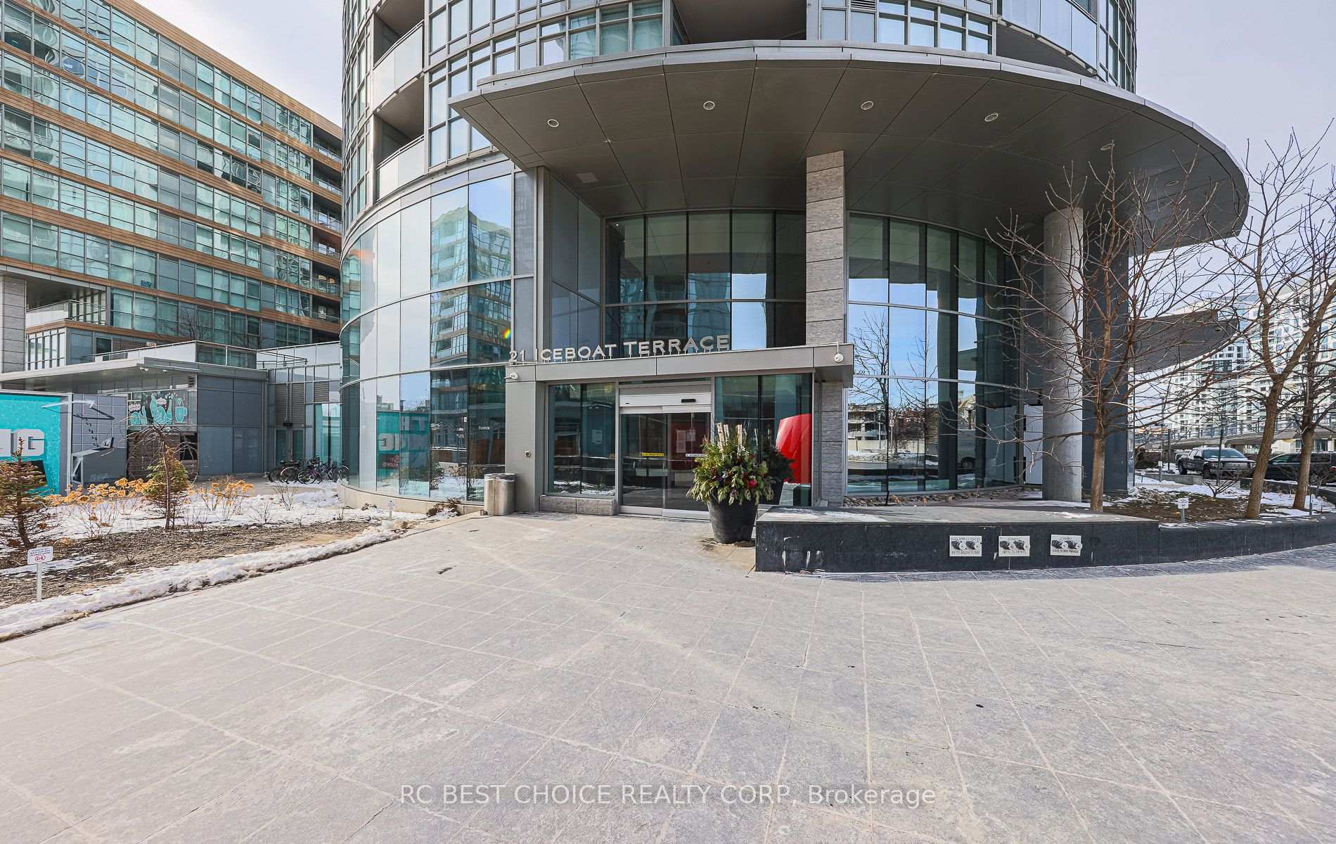 Photo 3 of Unit 1501, 21 Iceboat Terrace N, Toronto, Waterfront Communities — HOMEH