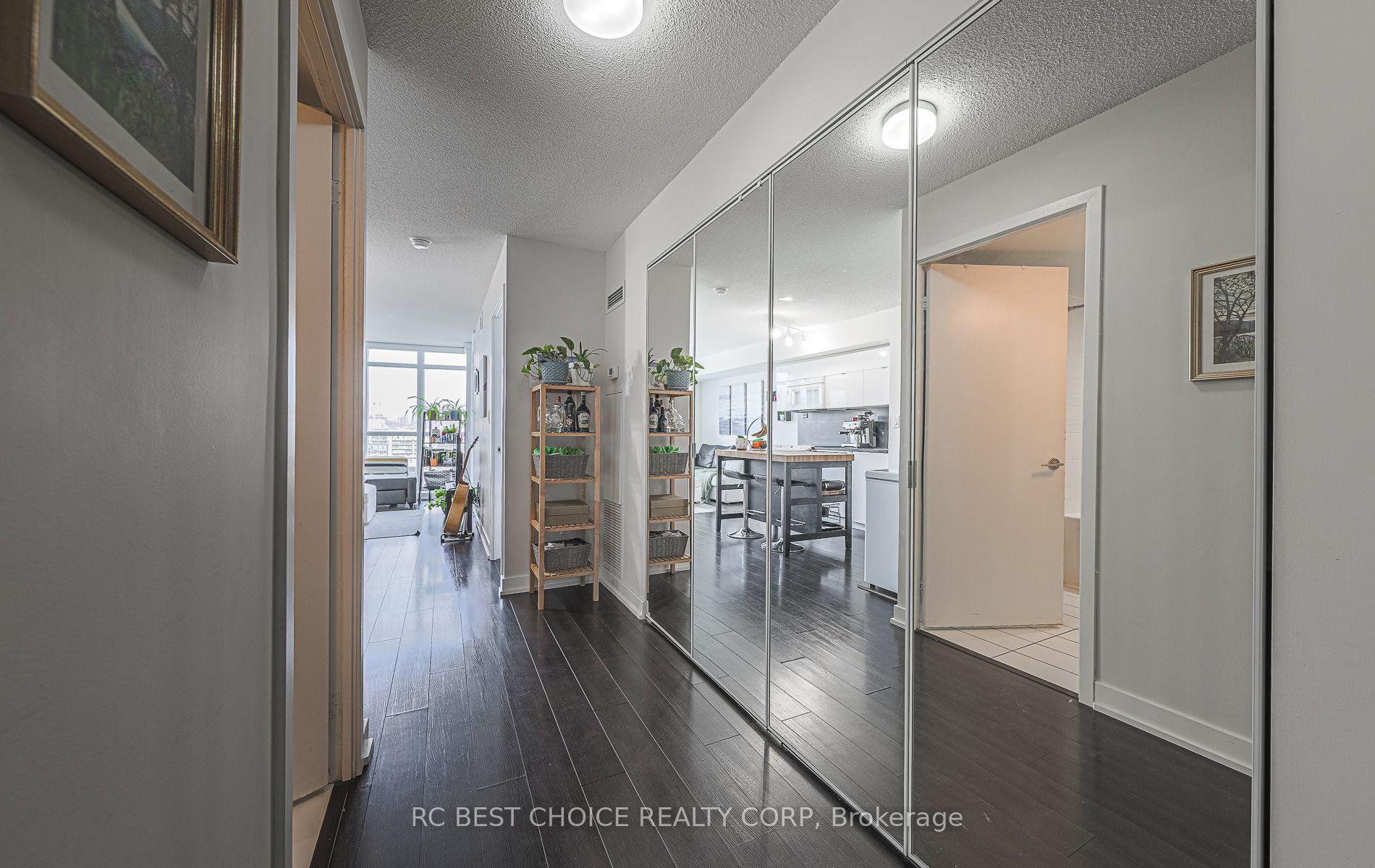 Photo 12 of Unit 1501, 21 Iceboat Terrace N, Toronto, Waterfront Communities — HOMEH