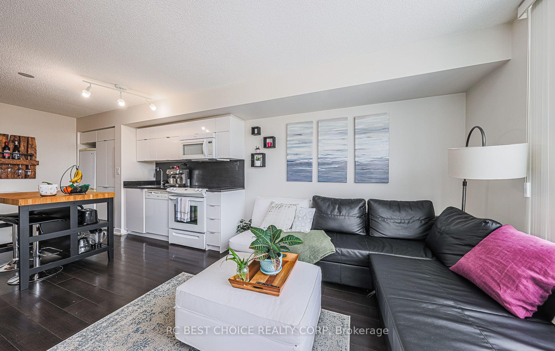 Photo 21 of Unit 1501, 21 Iceboat Terrace N, Toronto, Waterfront Communities — HOMEH
