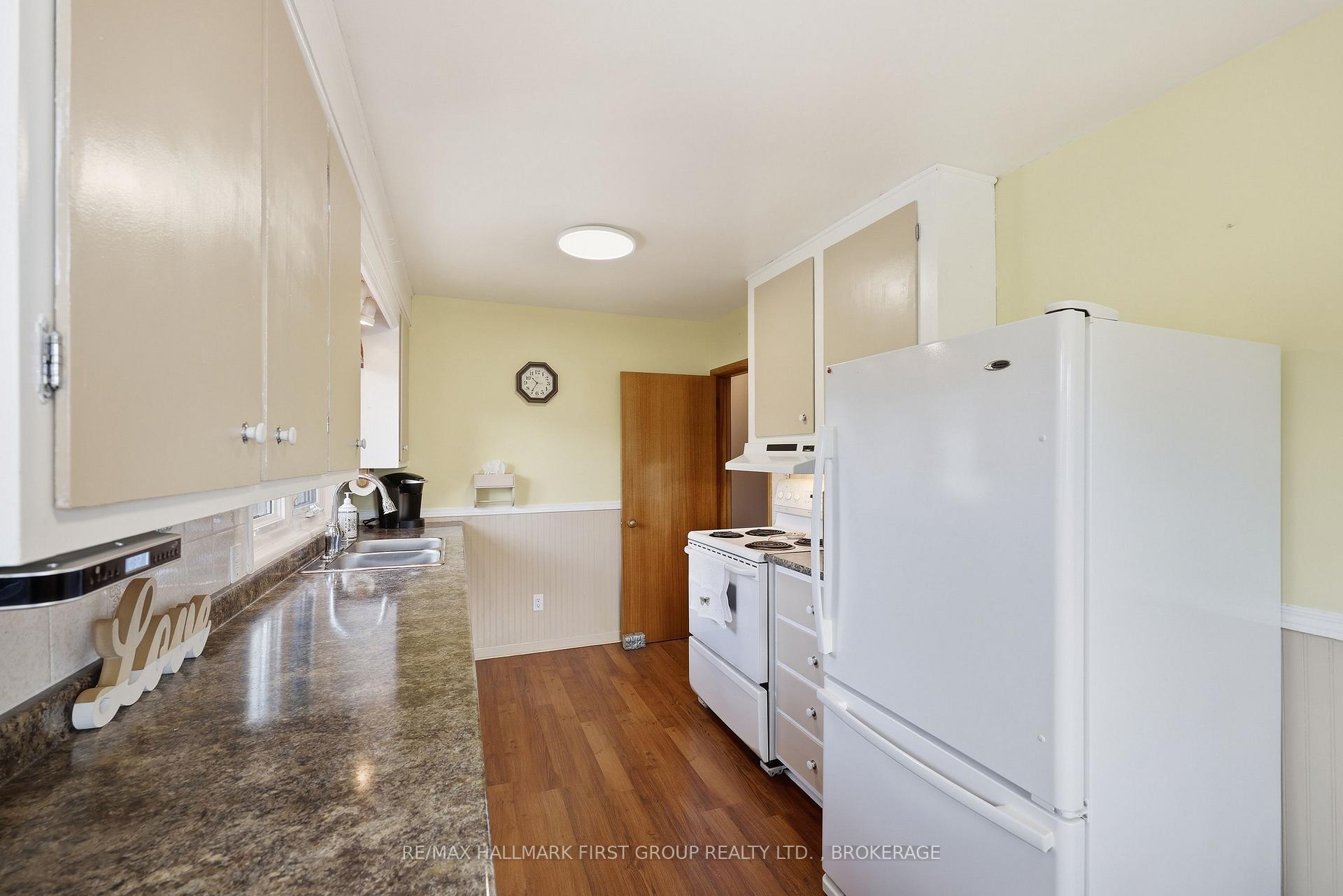 Photo 10 of 1440 Sproule Street, Kingston, City Northwest — HOMEH