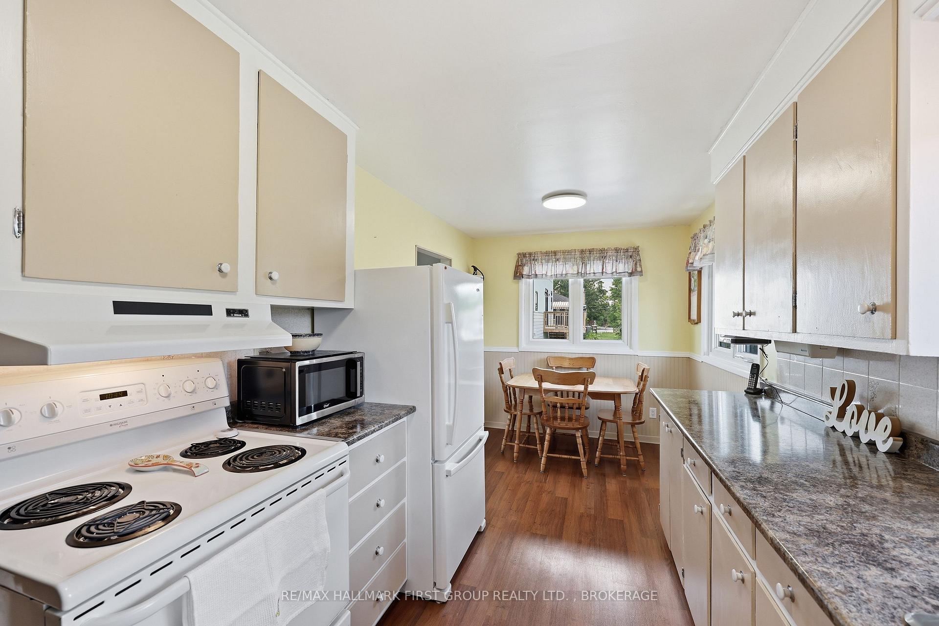Photo 11 of 1440 Sproule Street, Kingston, City Northwest — HOMEH