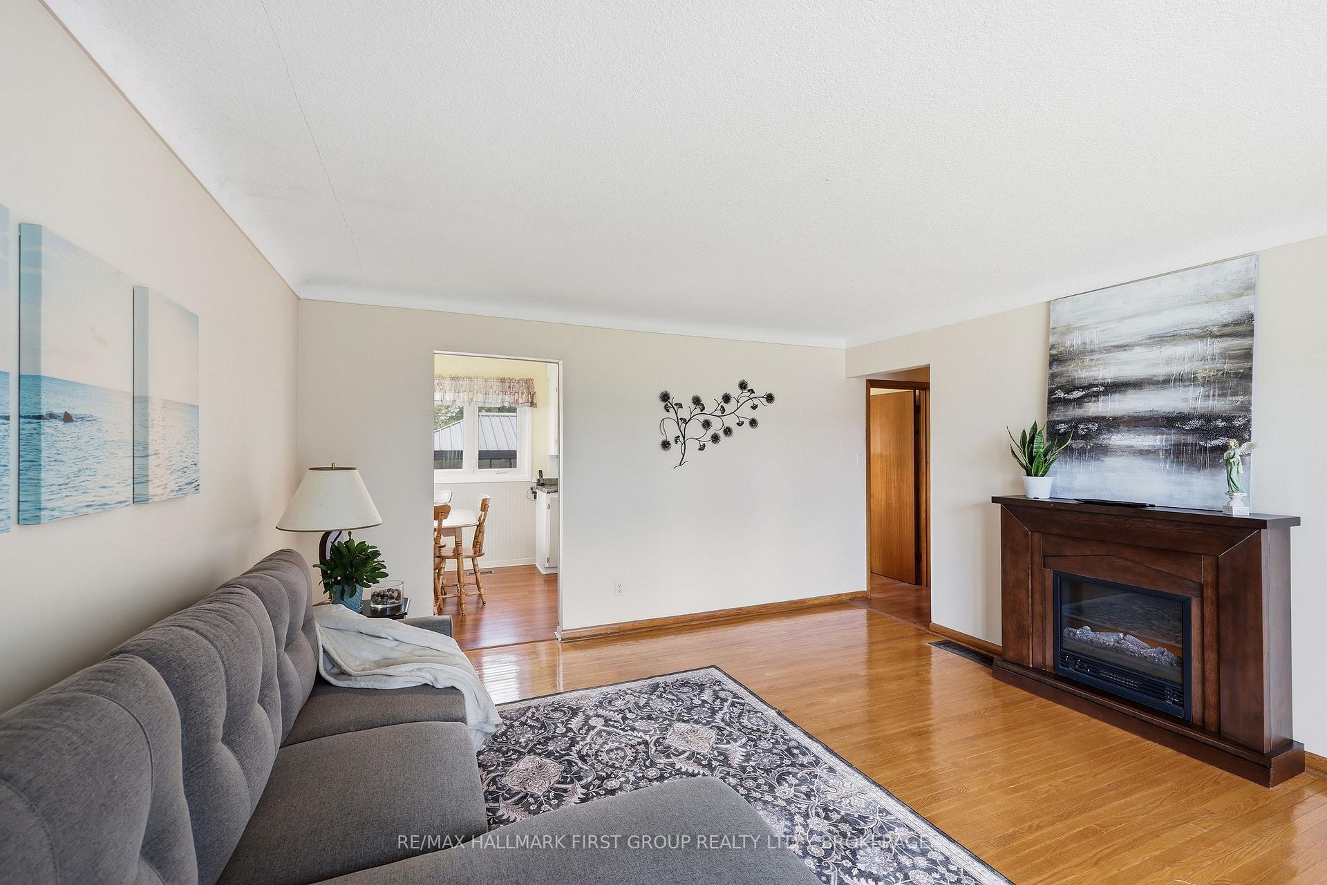 Photo 16 of 1440 Sproule Street, Kingston, City Northwest — HOMEH