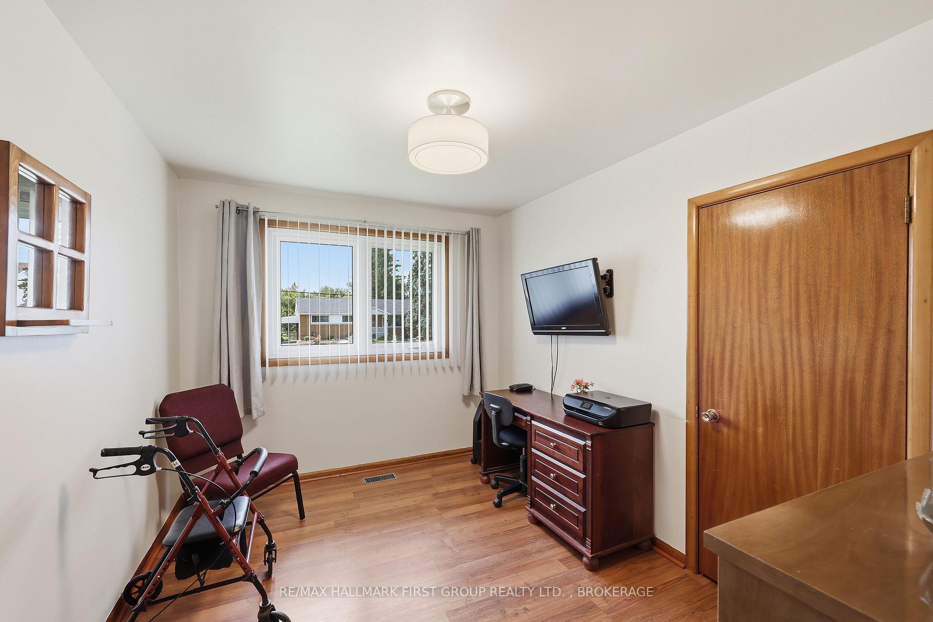 Photo 24 of 1440 Sproule Street, Kingston, City Northwest — HOMEH