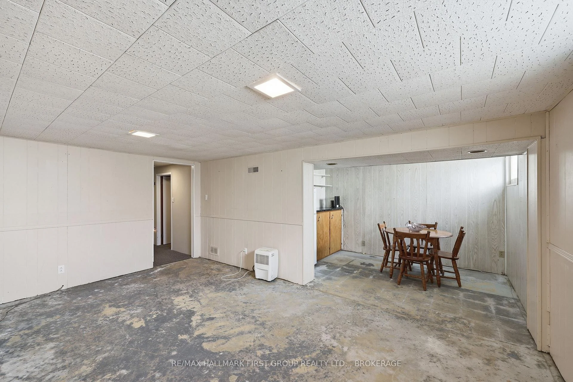 Photo 35 of 1440 Sproule Street, Kingston, City Northwest — HOMEH