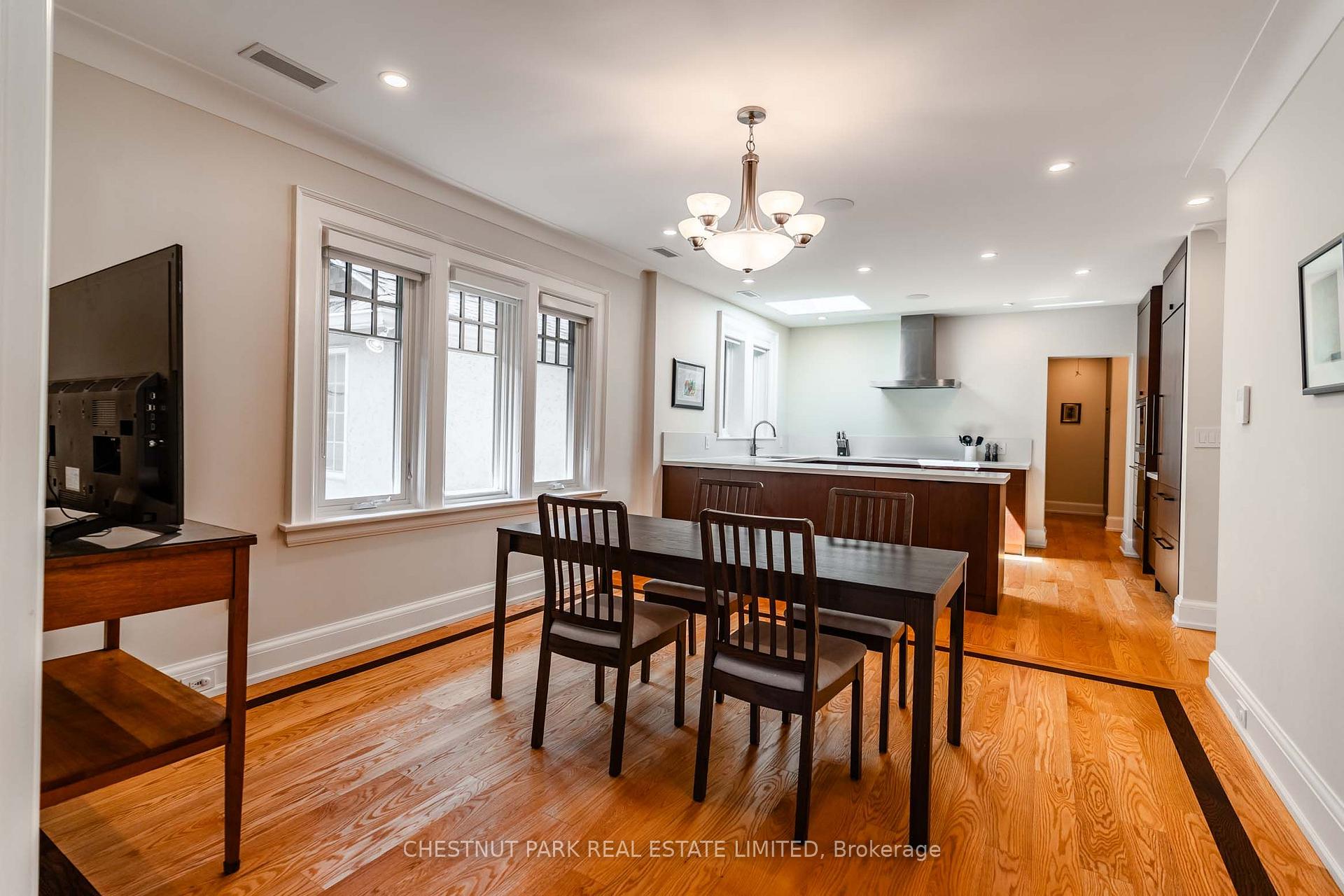 Photo 13 of 106 Rosedale Heights Drive, Toronto, Rosedale-Moore Park — HOMEH