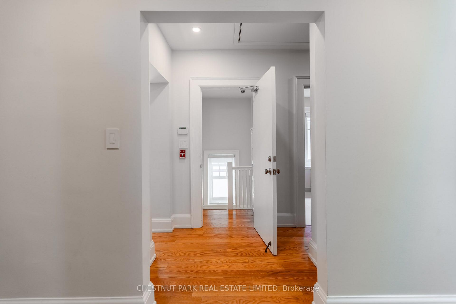 Photo 35 of 106 Rosedale Heights Drive, Toronto, Rosedale-Moore Park — HOMEH