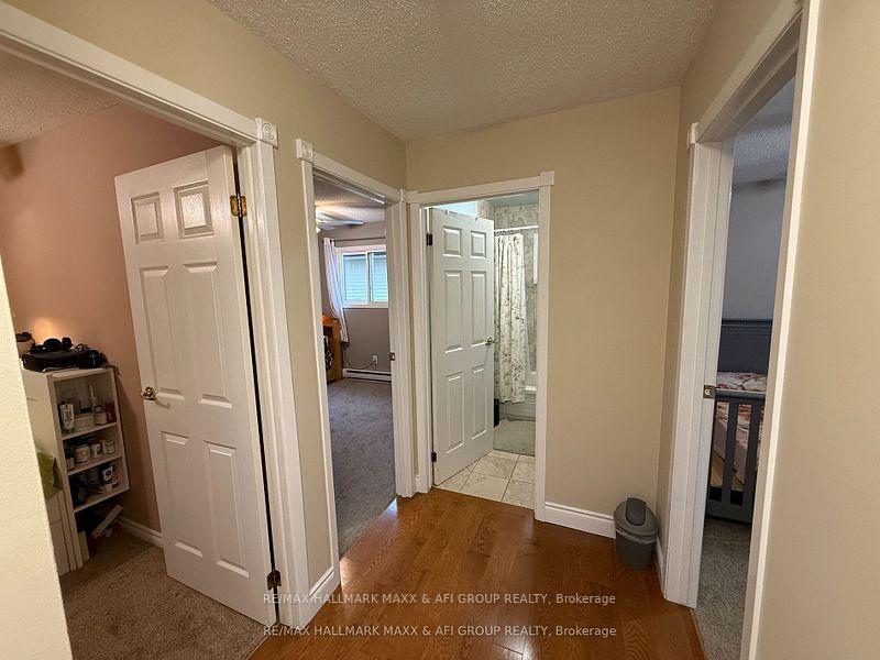 Photo 17 of 47 Metro Road S, Georgina, Keswick North — HOMEH