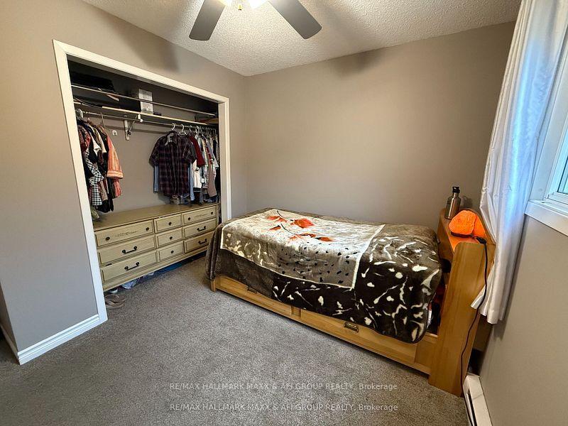 Photo 20 of 47 Metro Road S, Georgina, Keswick North — HOMEH