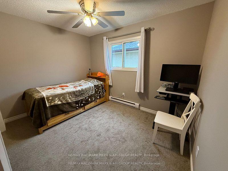 Photo 21 of 47 Metro Road S, Georgina, Keswick North — HOMEH